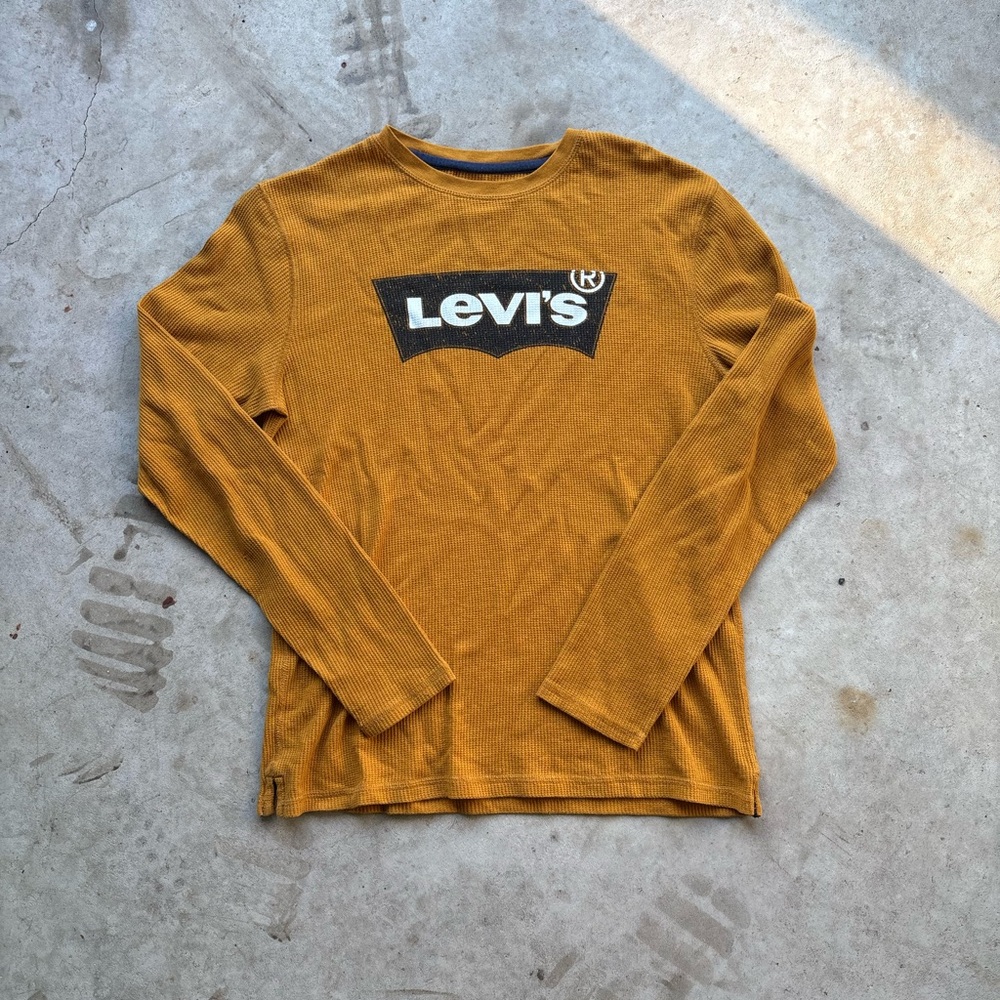 Levi's long sleeve thermal shirt